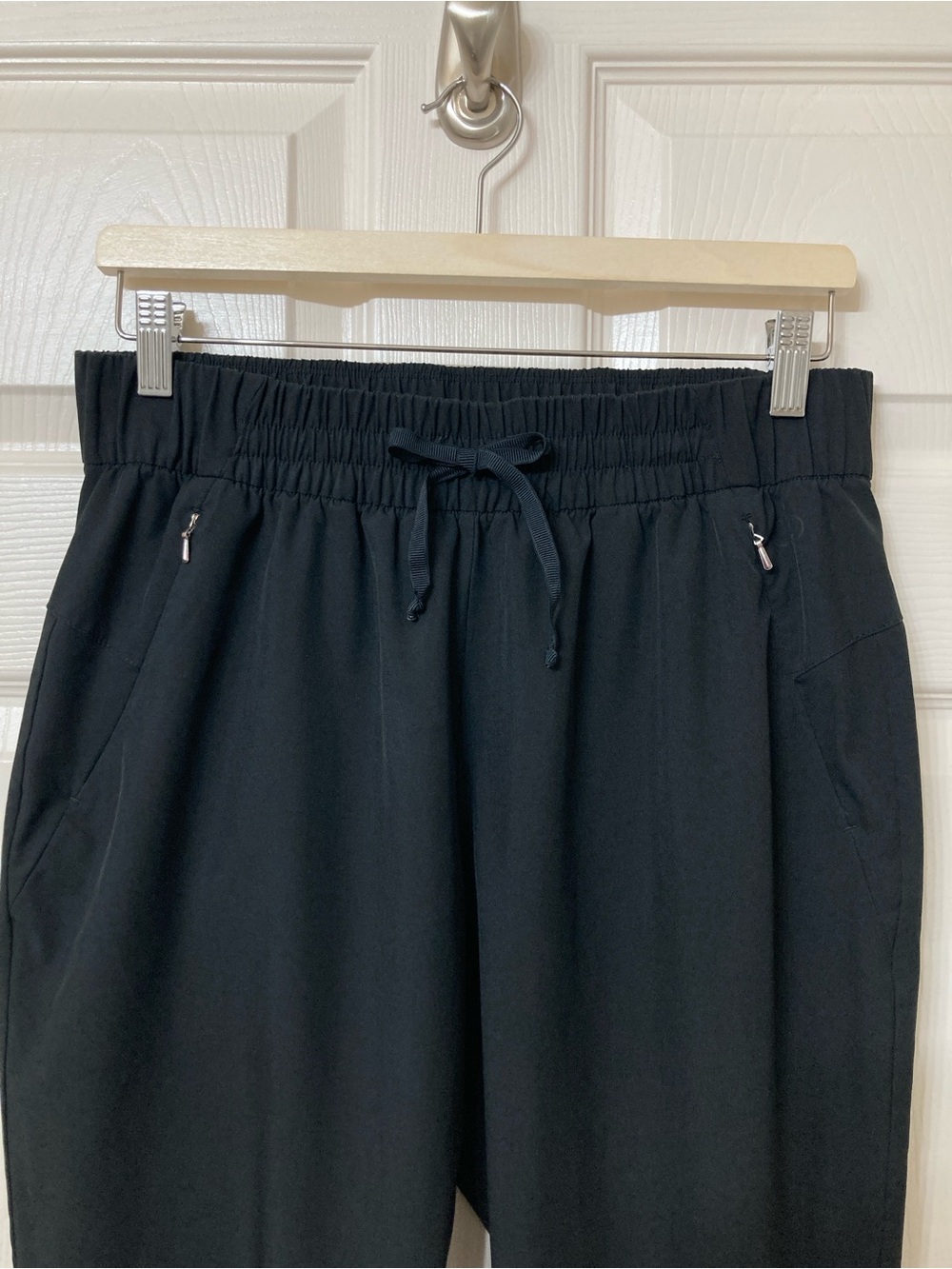 Calia Women’s Black TrueLight High Rise Athletic Tapered Ankle Pants Size Medium - Picture 3 of 7